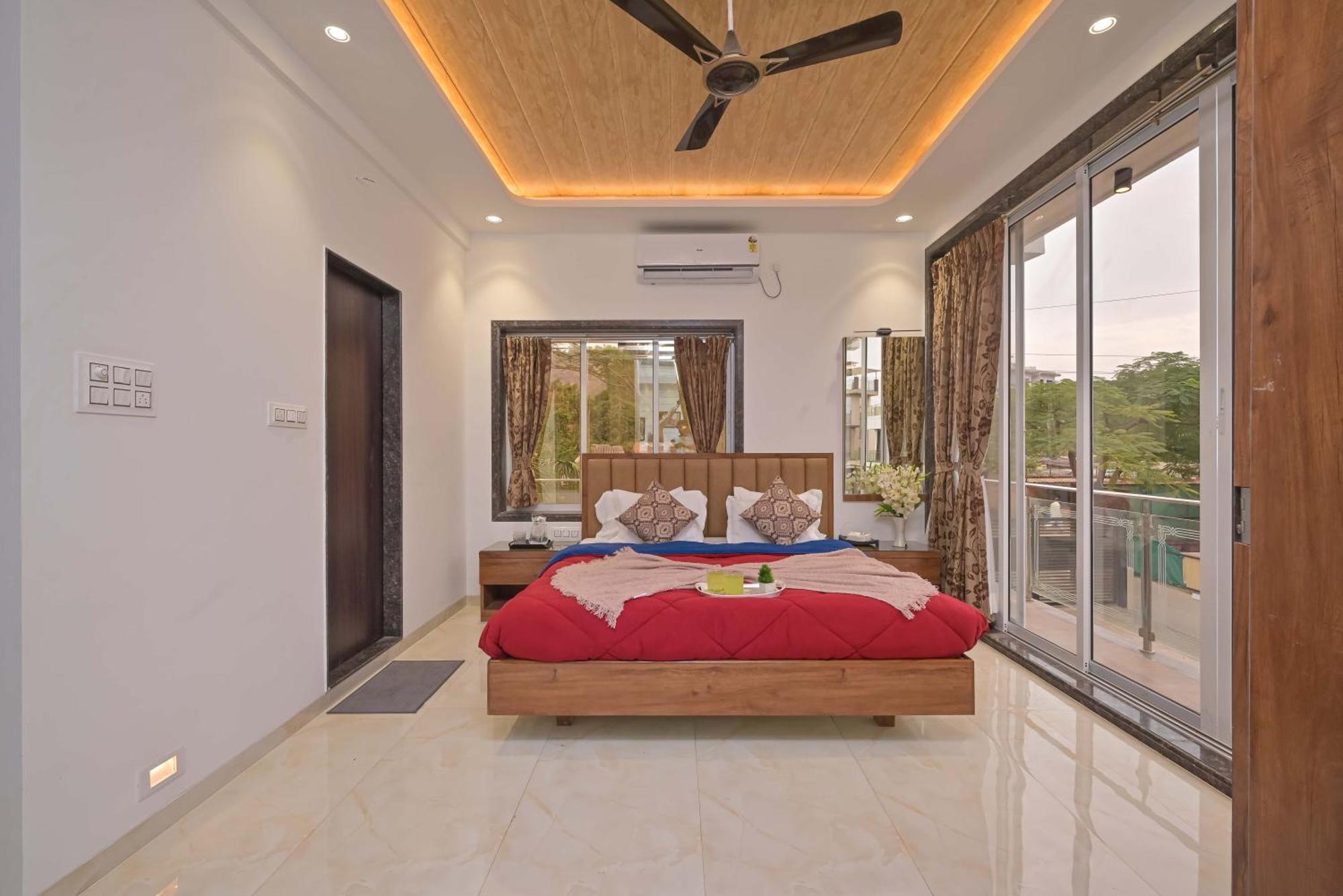Azure Retreat Villa By Tropicana Stays Лонавла Екстер'єр фото
